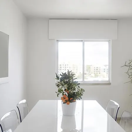 Orange 3 House *